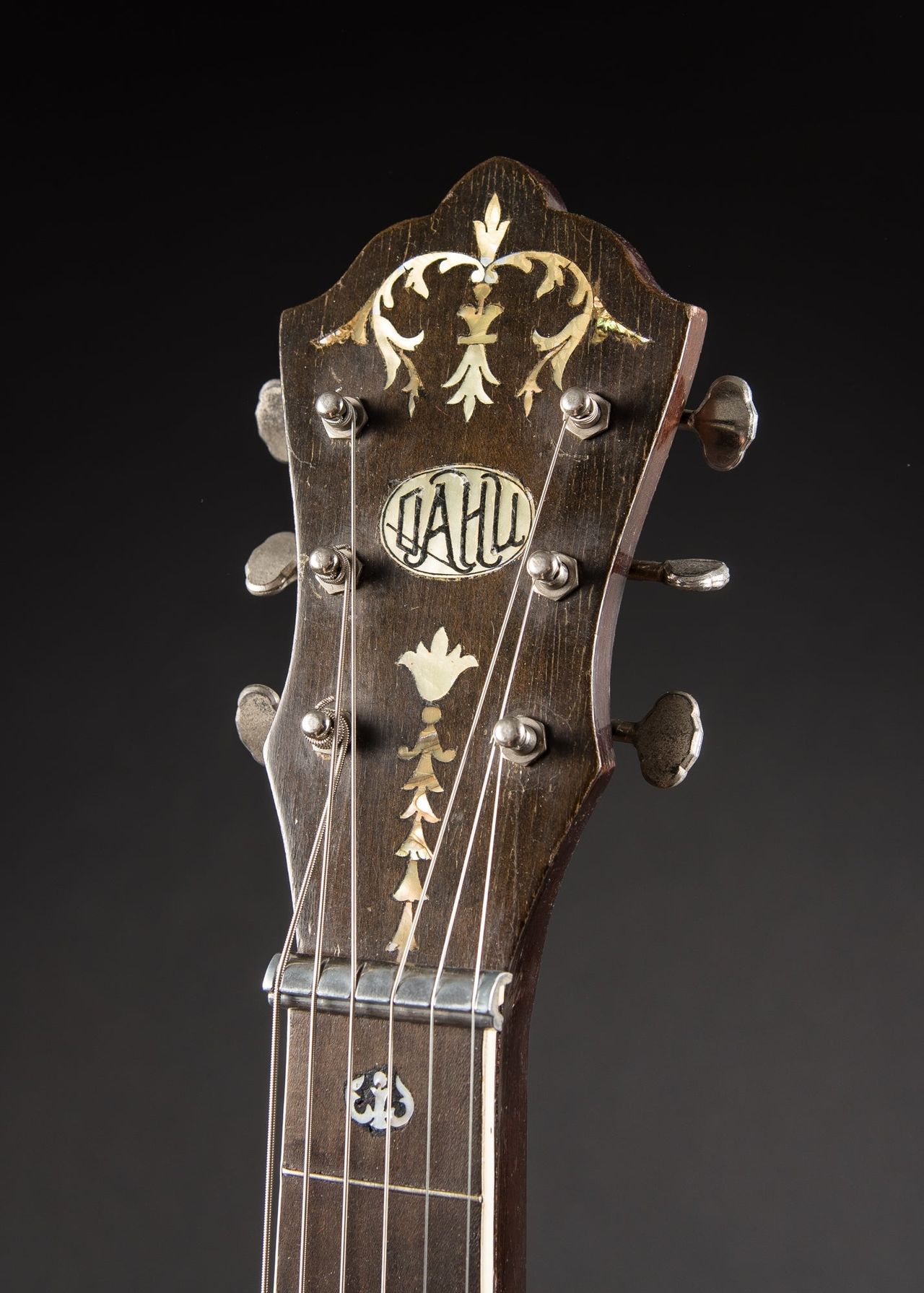 Oahu Jumbo Deluxe c1935 | Carter Vintage Guitars