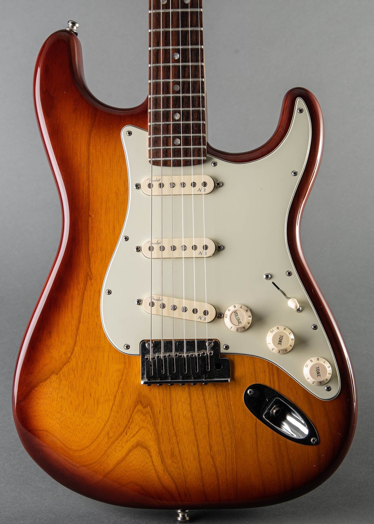 Fender American Deluxe Stratocaster - エレキギター