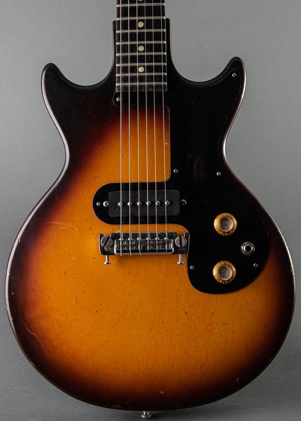Gibson Melody Maker Double Cutaway 1962 | Carter Vintage Guitars