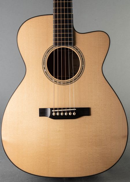 Circa OM 2013, Madagascar Rosewood & Adirondack Spruce
