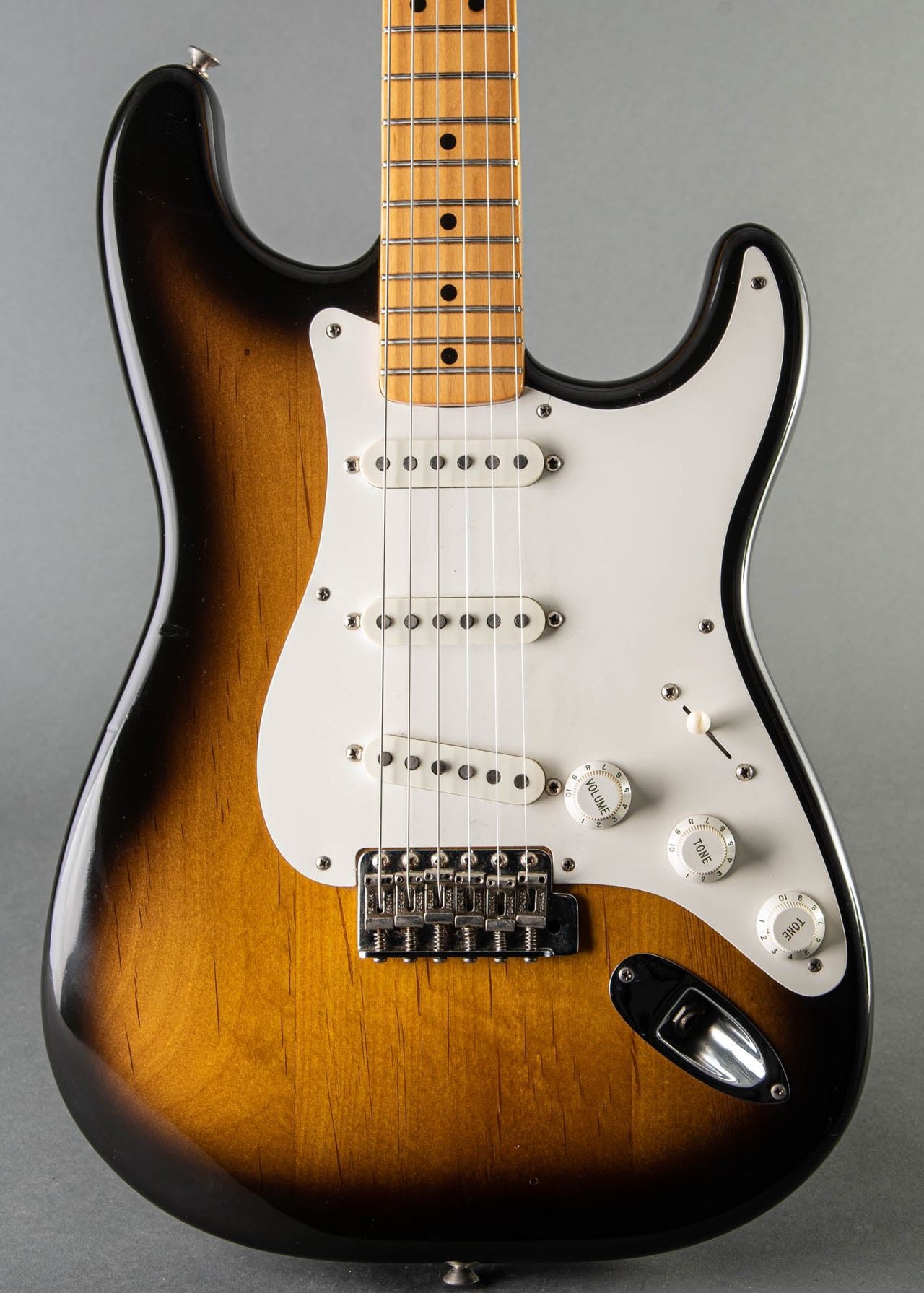 トレフォイル ラッカー塗装Fender 1957 Stratocaster FJST57