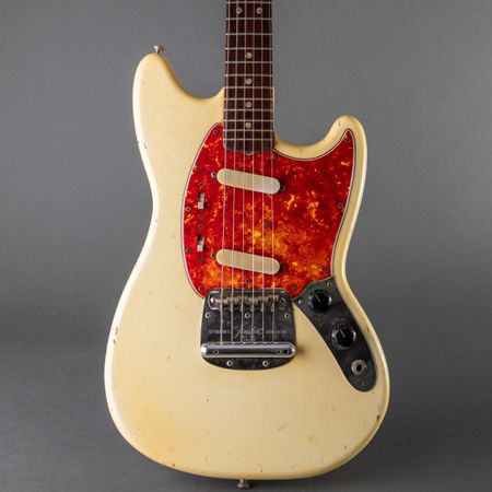 Fender Mustang 1967, Olympic White