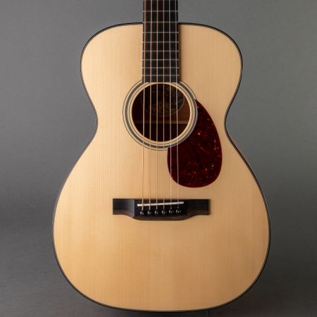 Collings 01 A 14 Fret New, Natural