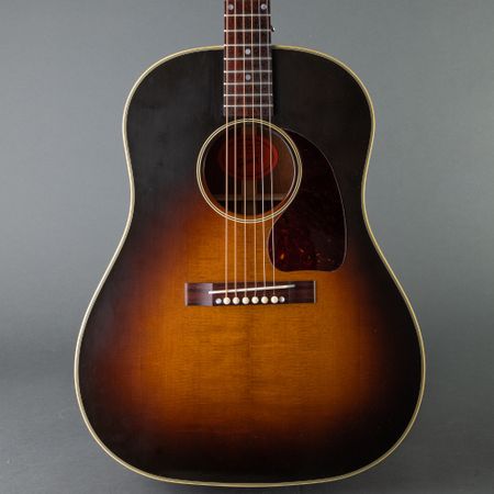 Gibson Custom Shop 1942 Banner J-45 2021, Sunburst
