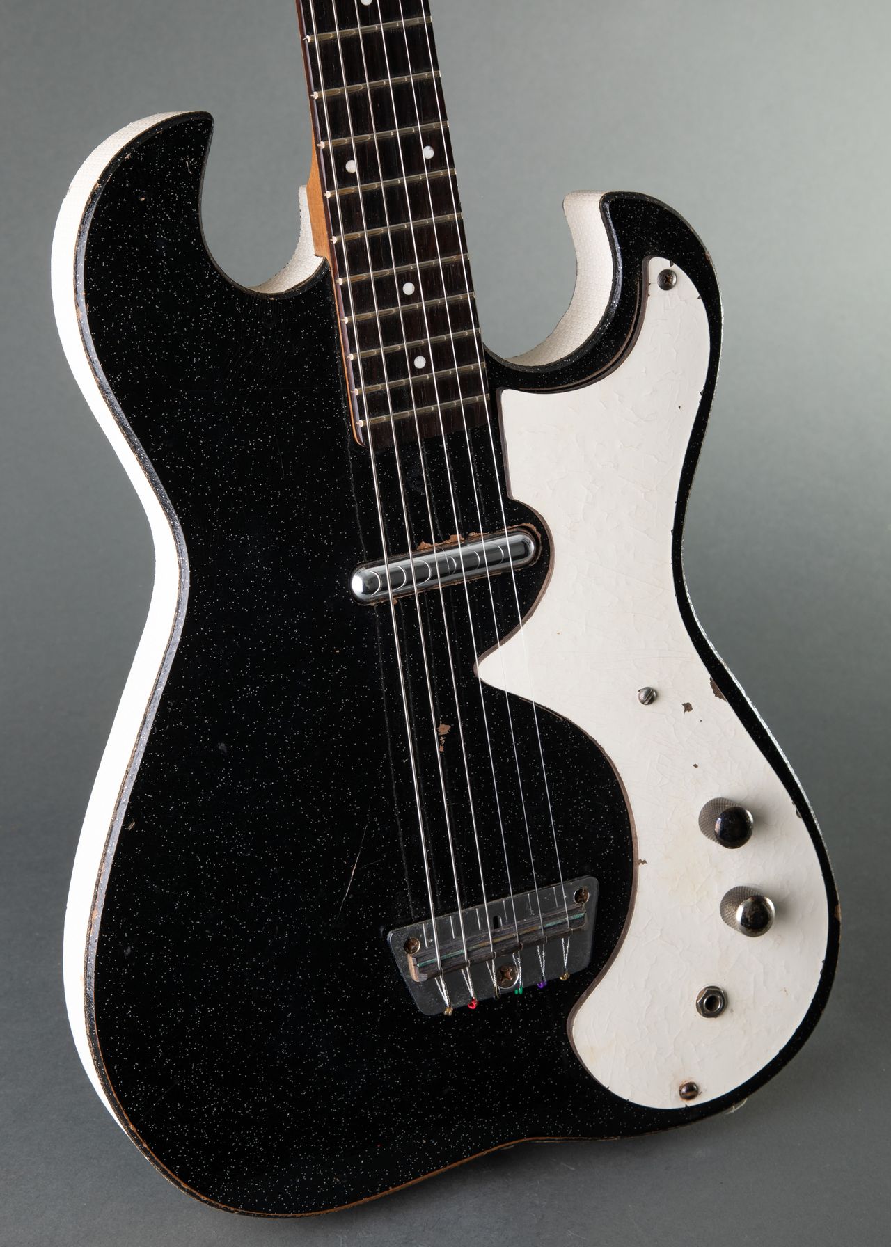 Silvertone 1448 1965, Black Sparkle | Carter Vintage Guitars