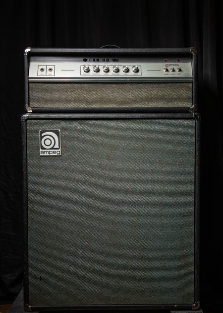 Ampeg V-4  1971, Black