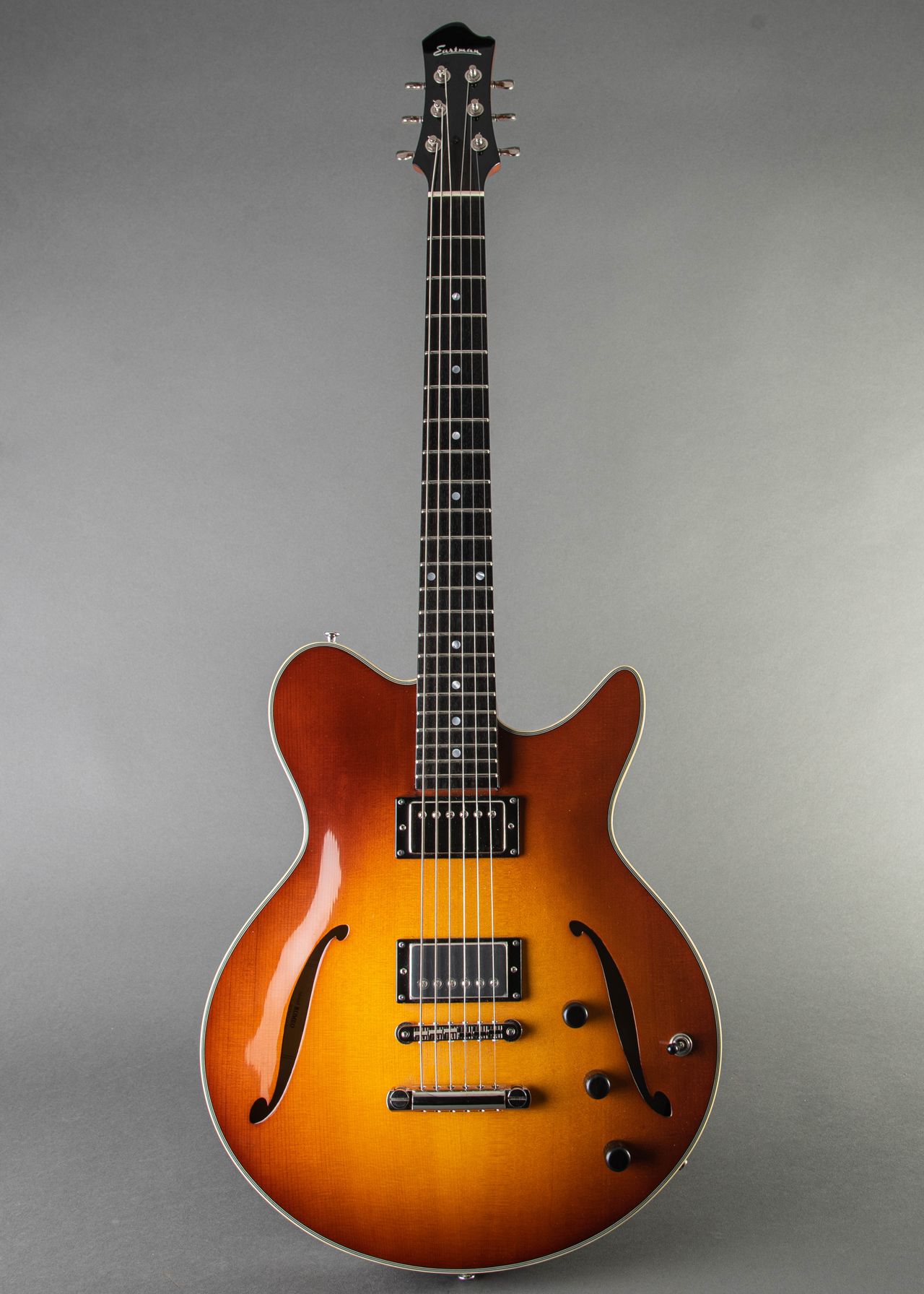 Eastman Romeo 2021, Sunburst | Carter Vintage Guitars