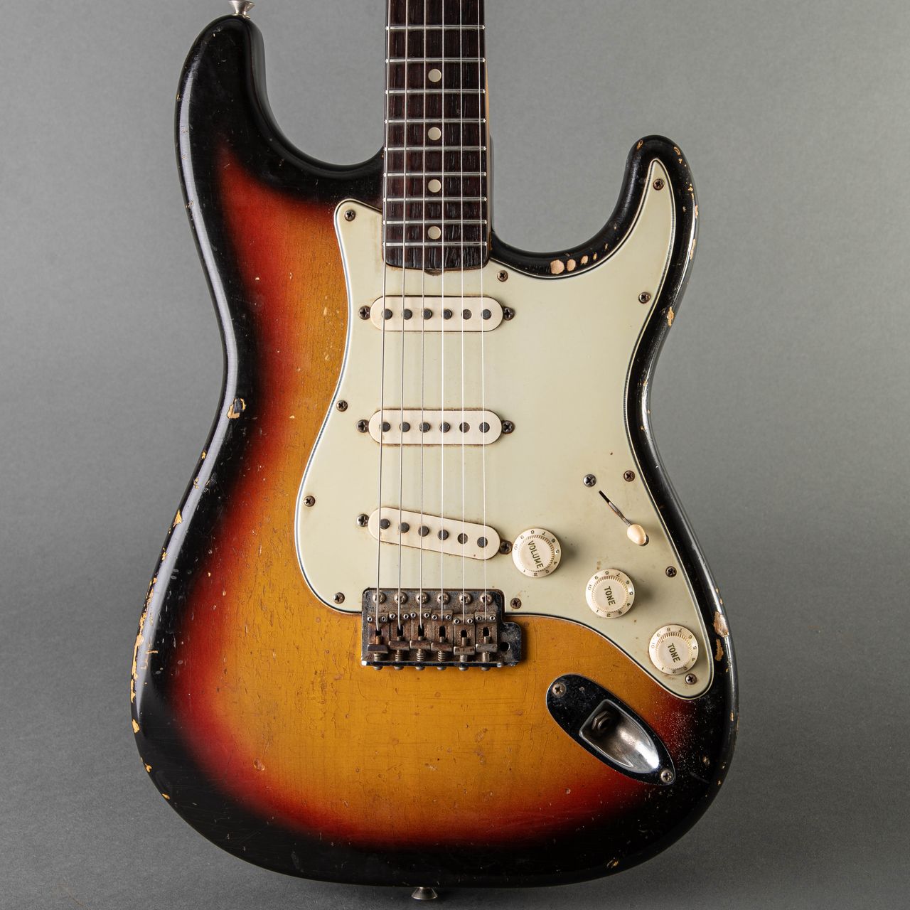 wilderness naked motion Fender Stratocaster 1964, Sunburst | Carter Vintage Guitars