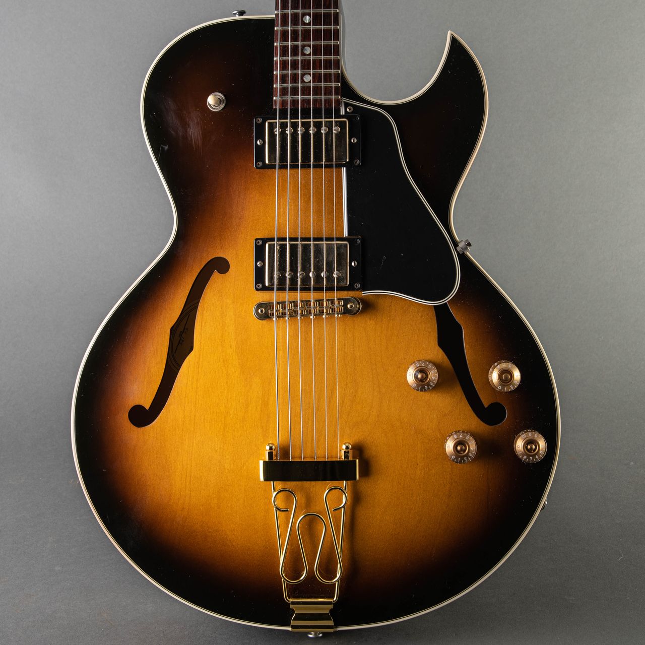 Gibson ES-135 2002, Sunburst | Carter Vintage Guitars