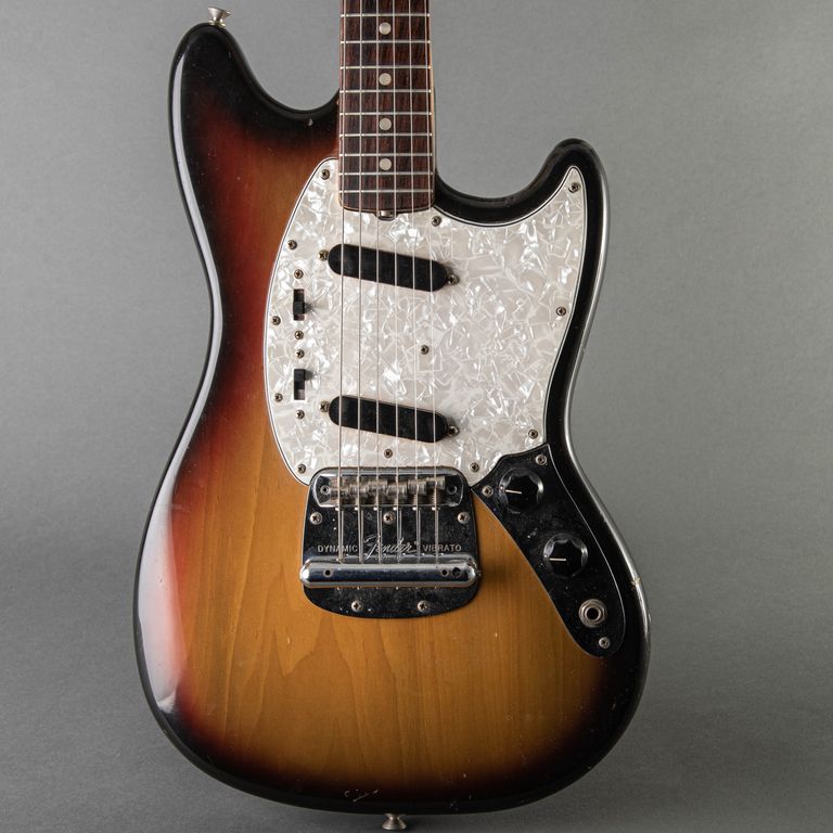 Fender Mustang 1971, Sunburst | Carter Vintage Guitars