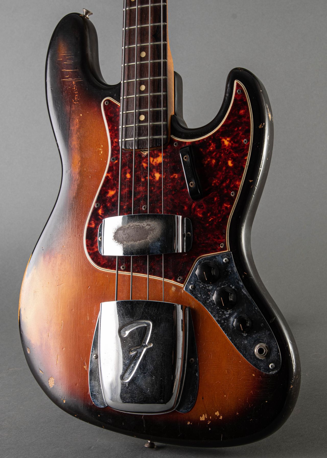 Fender Jazz Bass 1965, Sunburst | Carter Vintage Guitars