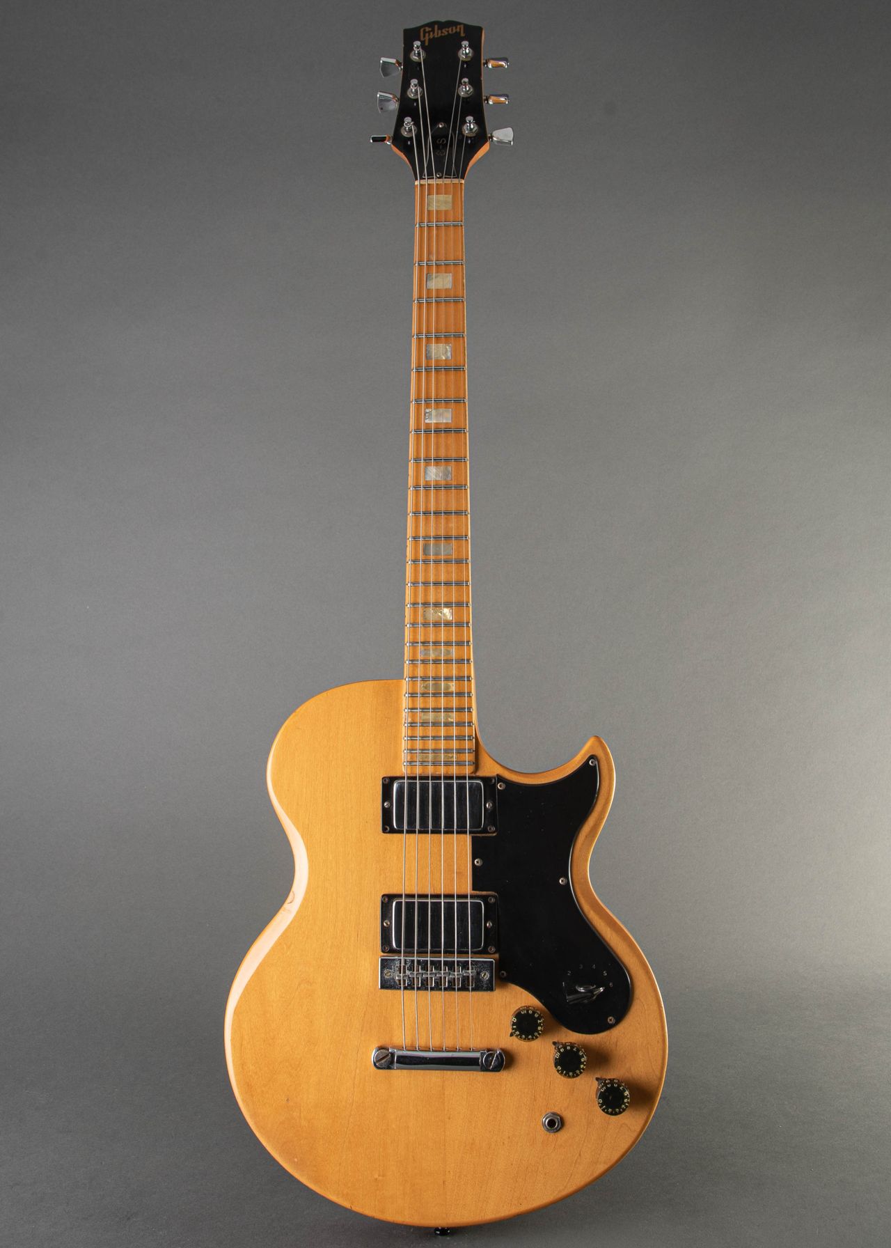 Gibson L6-S 1970s, Blonde | Carter Vintage Guitars
