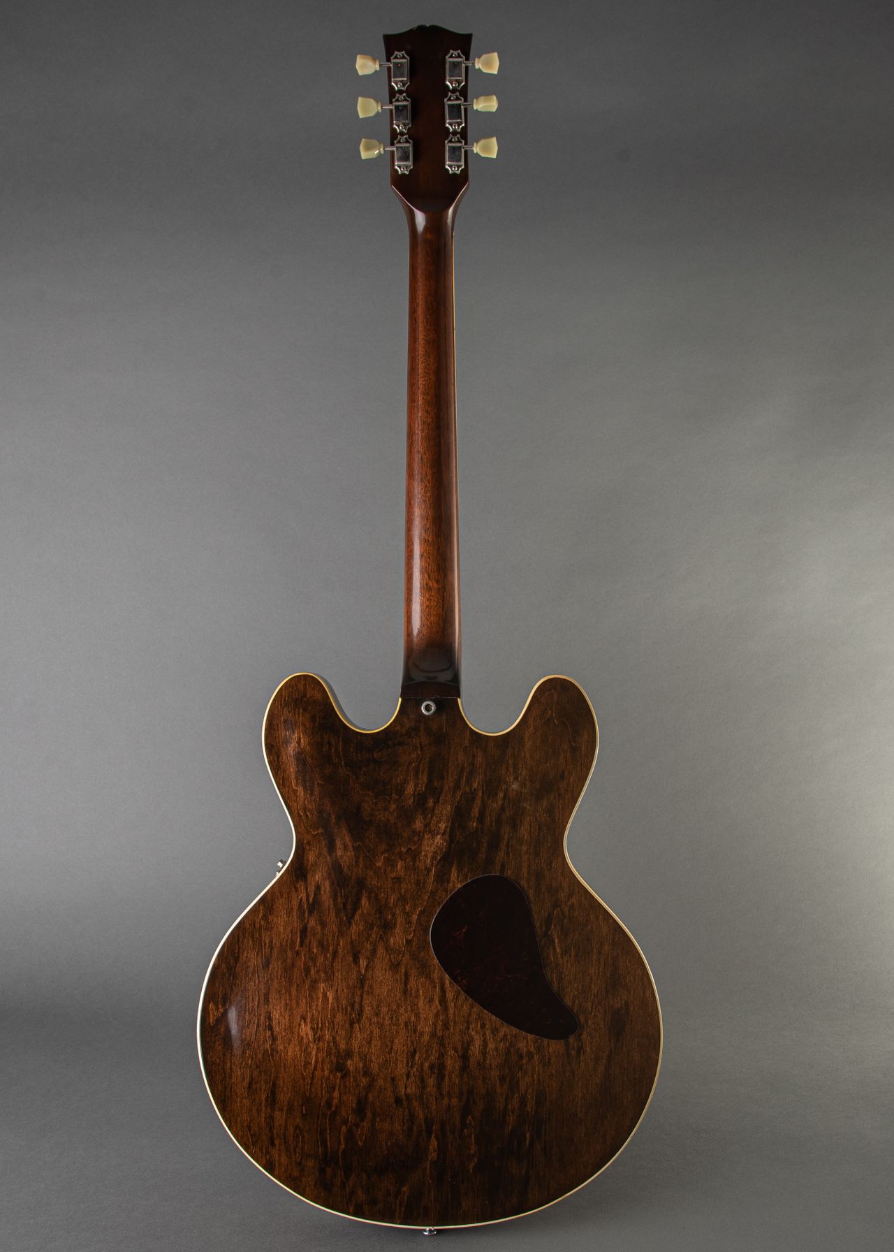 Gibson ES-335 1974, Walnut | Carter Vintage Guitars