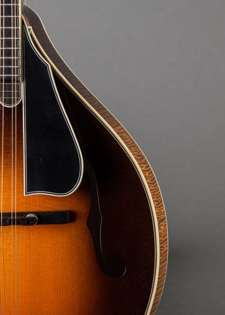 Archtop Octave Mandolin — Northfield Mandolins