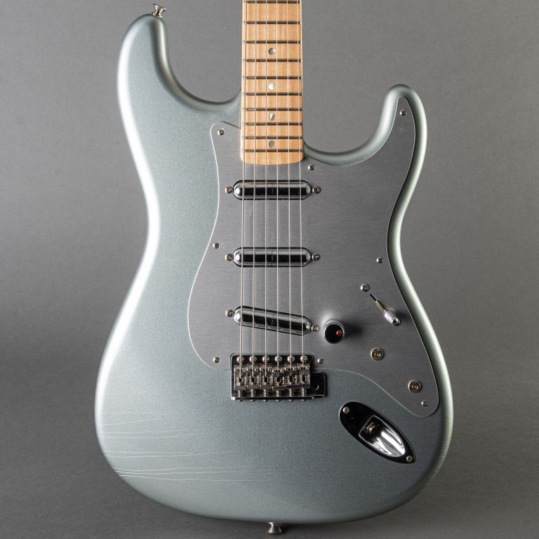 Fender Custom Shop Silverado Stratocaster 2001, Relic Ice Blue 