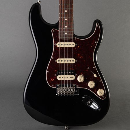 Fender American Pro Stratocaster HSS Shawbucker 2020, Black