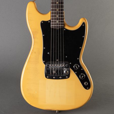 Fender Bronco 1977, Yellow