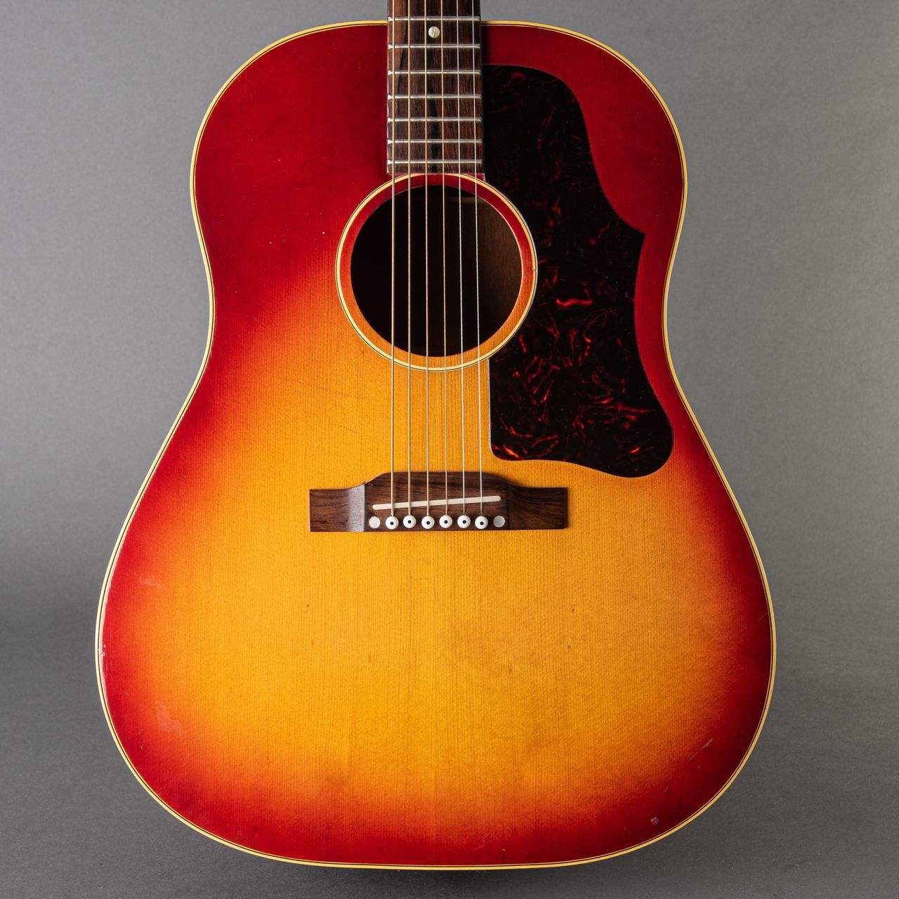 Gibson J-45 1961, Cherry Sunburst | Carter Vintage Guitars