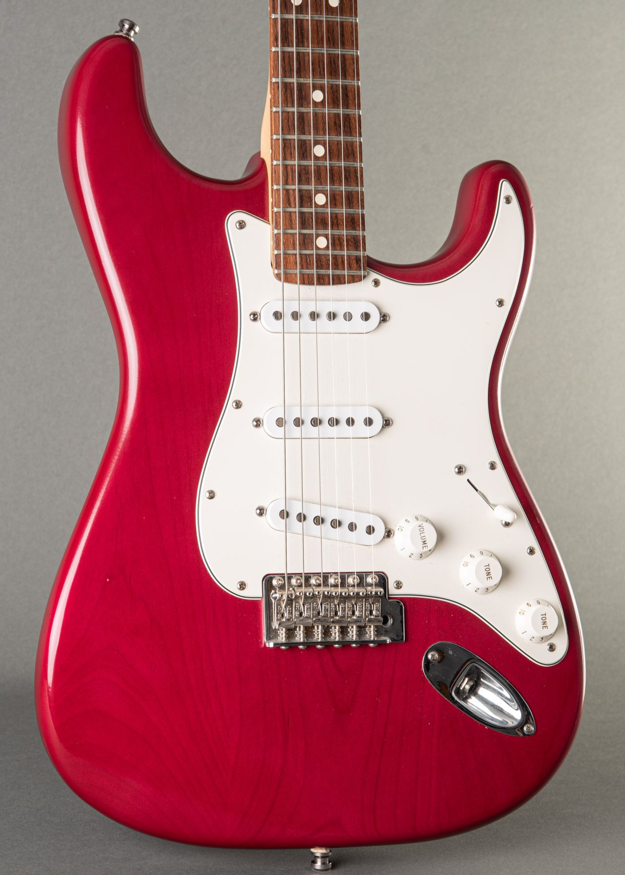 Fender Highway One Stratocaster 2006, Crimson Red Transparent 