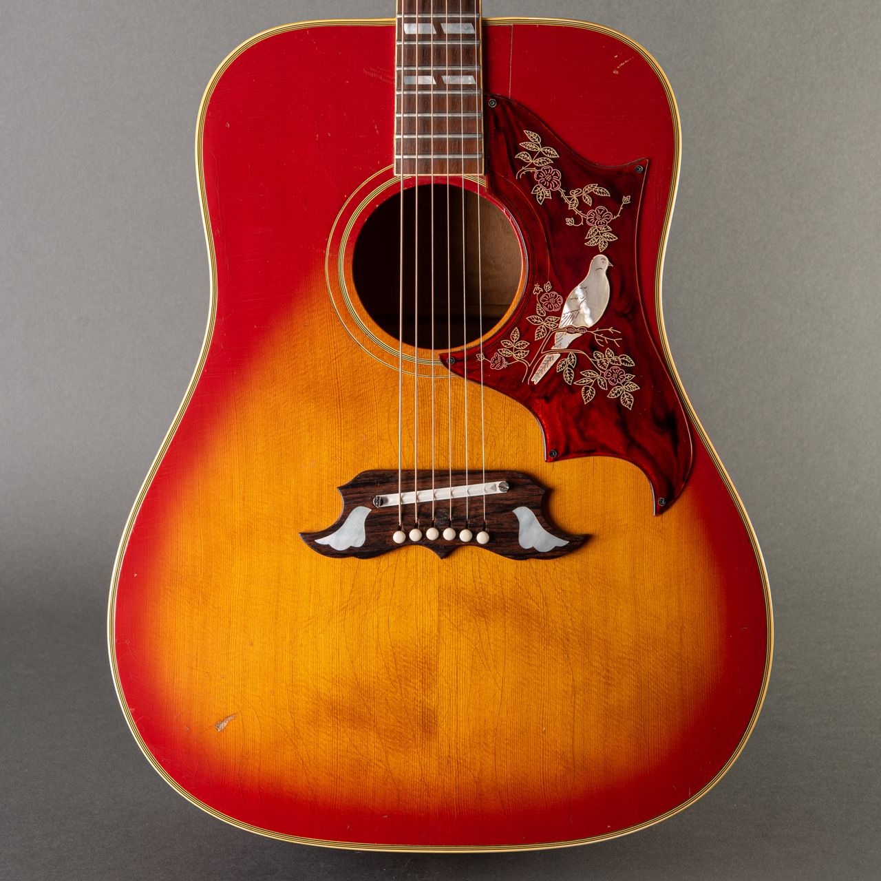 Gibson Dove 1969, Sunburst | Carter Vintage Guitars