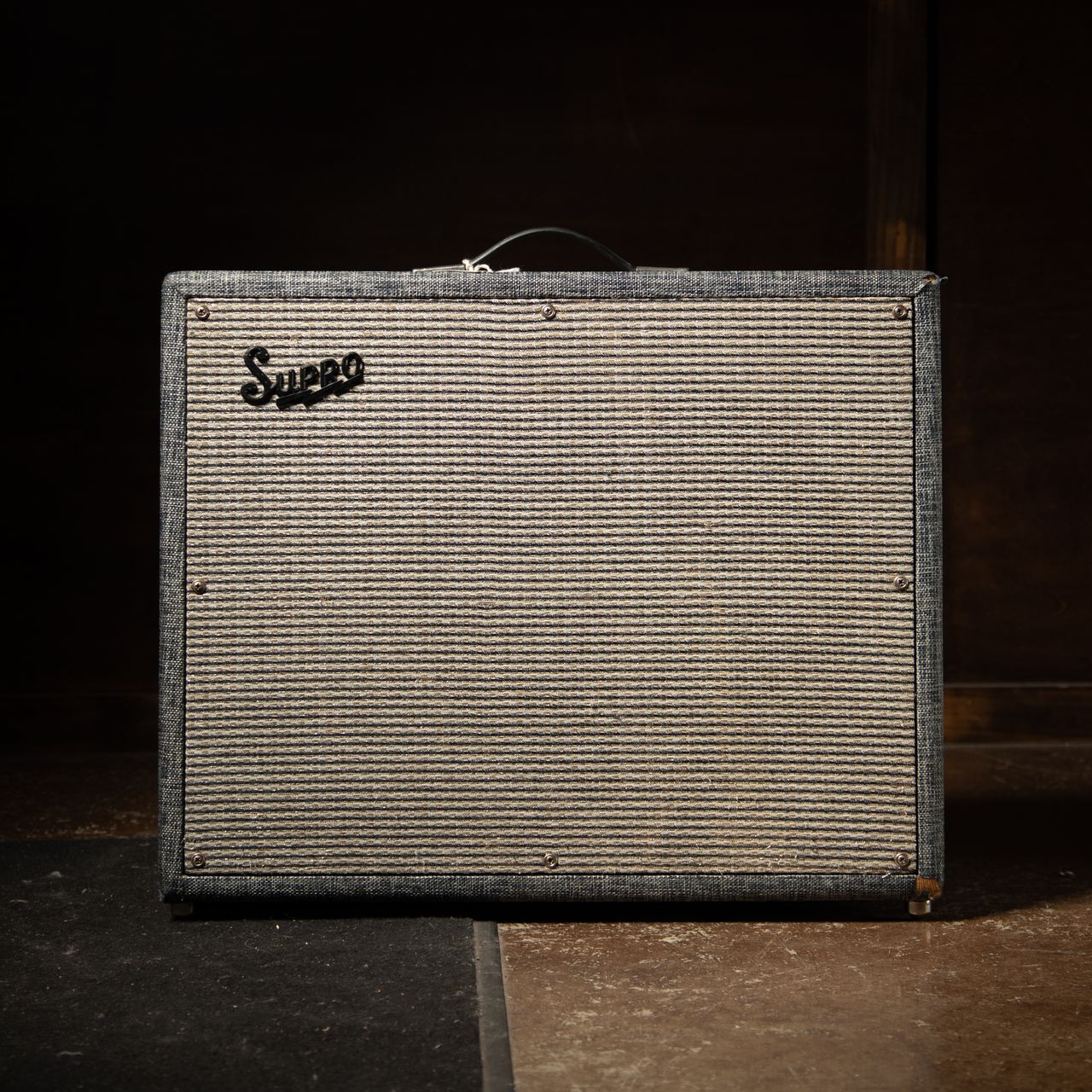 Supro deals thunderbolt vintage