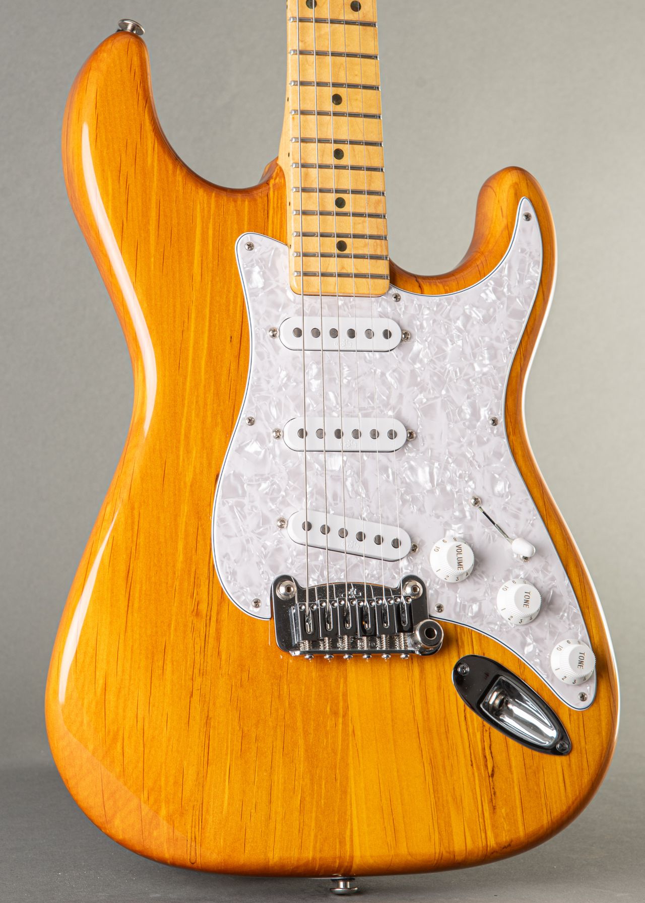 Carter Vintage - G&L Legacy 2012, Natural | Carter Vintage Guitar