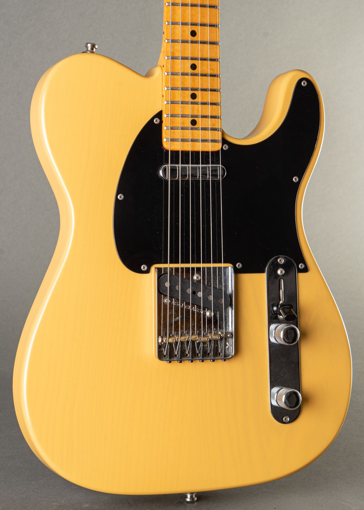 G&L ASAT Classic 1990s, Yellow | Carter Vintage Guitars