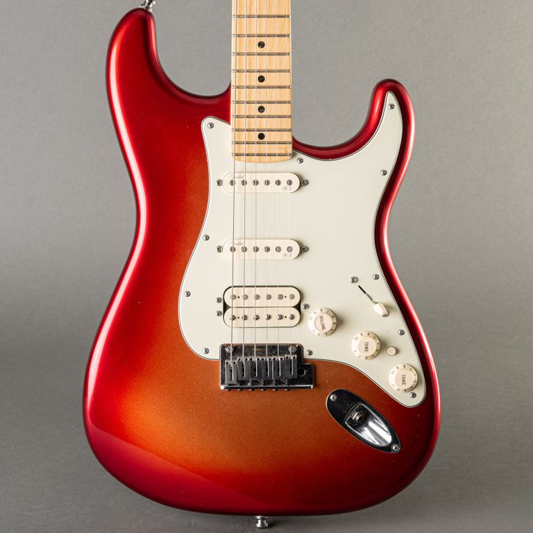 Fender stratocaster american deluxe deals 60th anniversary