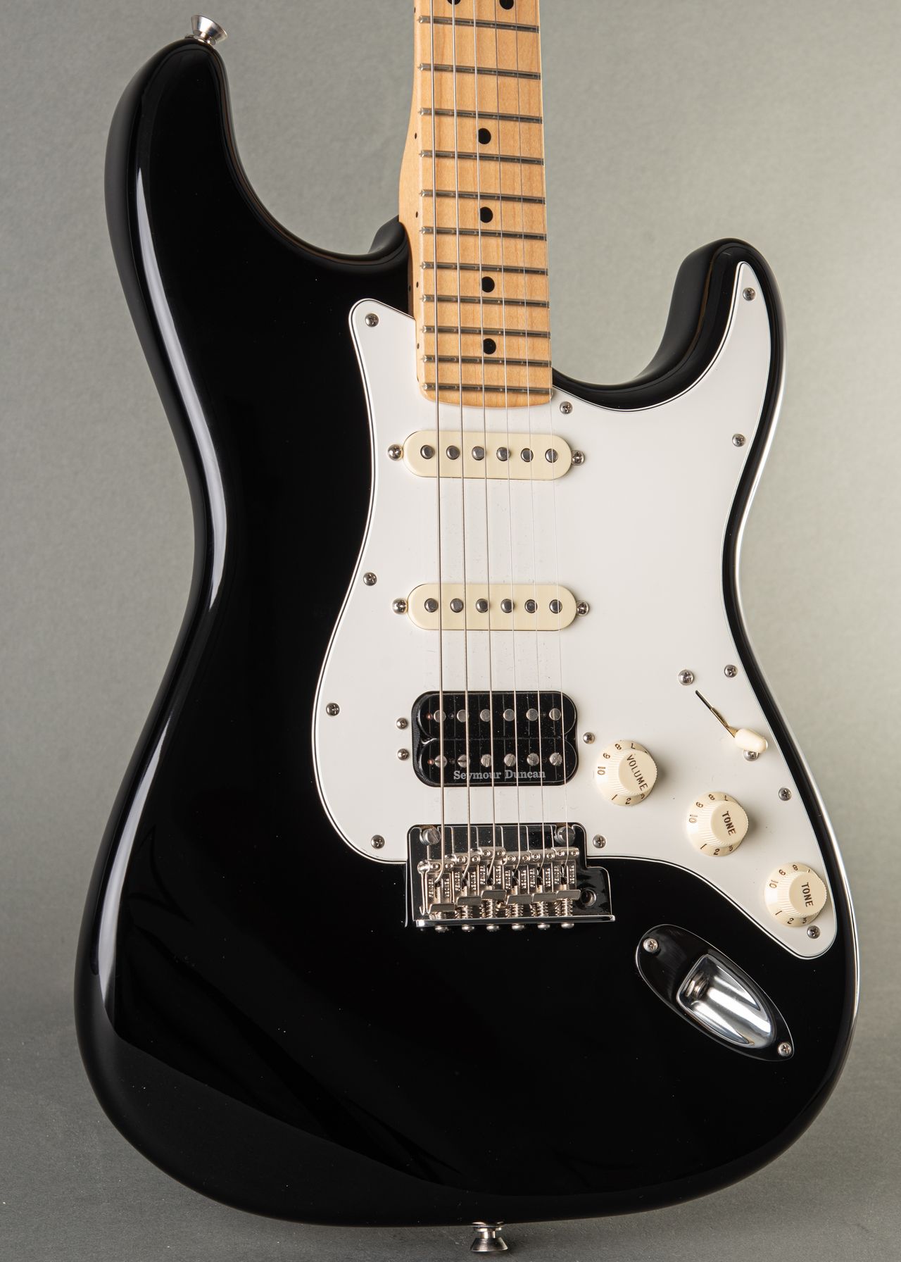 Fender American Standard Stratocaster HSS 2016, Black | Carter 