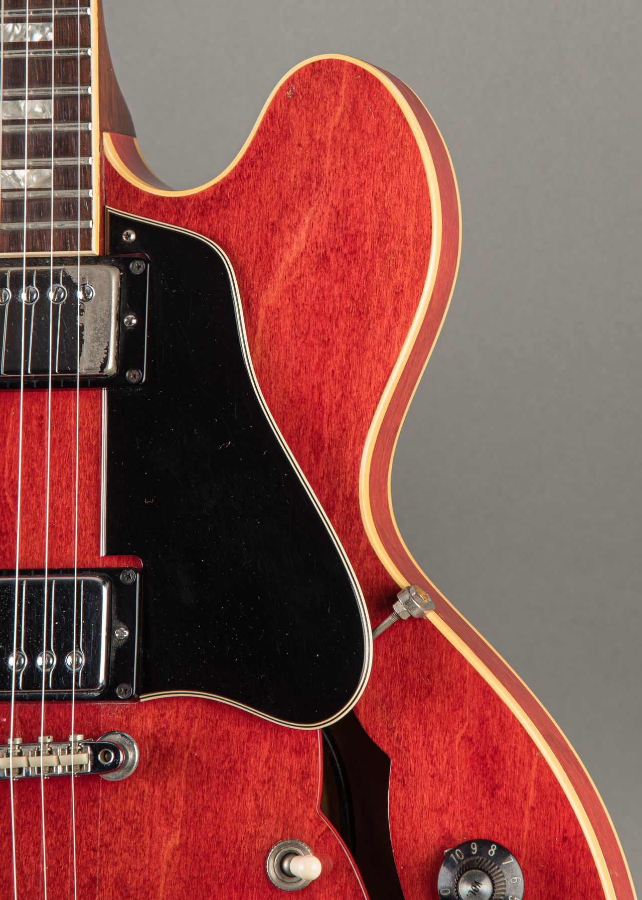 Gibson ES-335 1969, Cherry | Carter Vintage Guitars