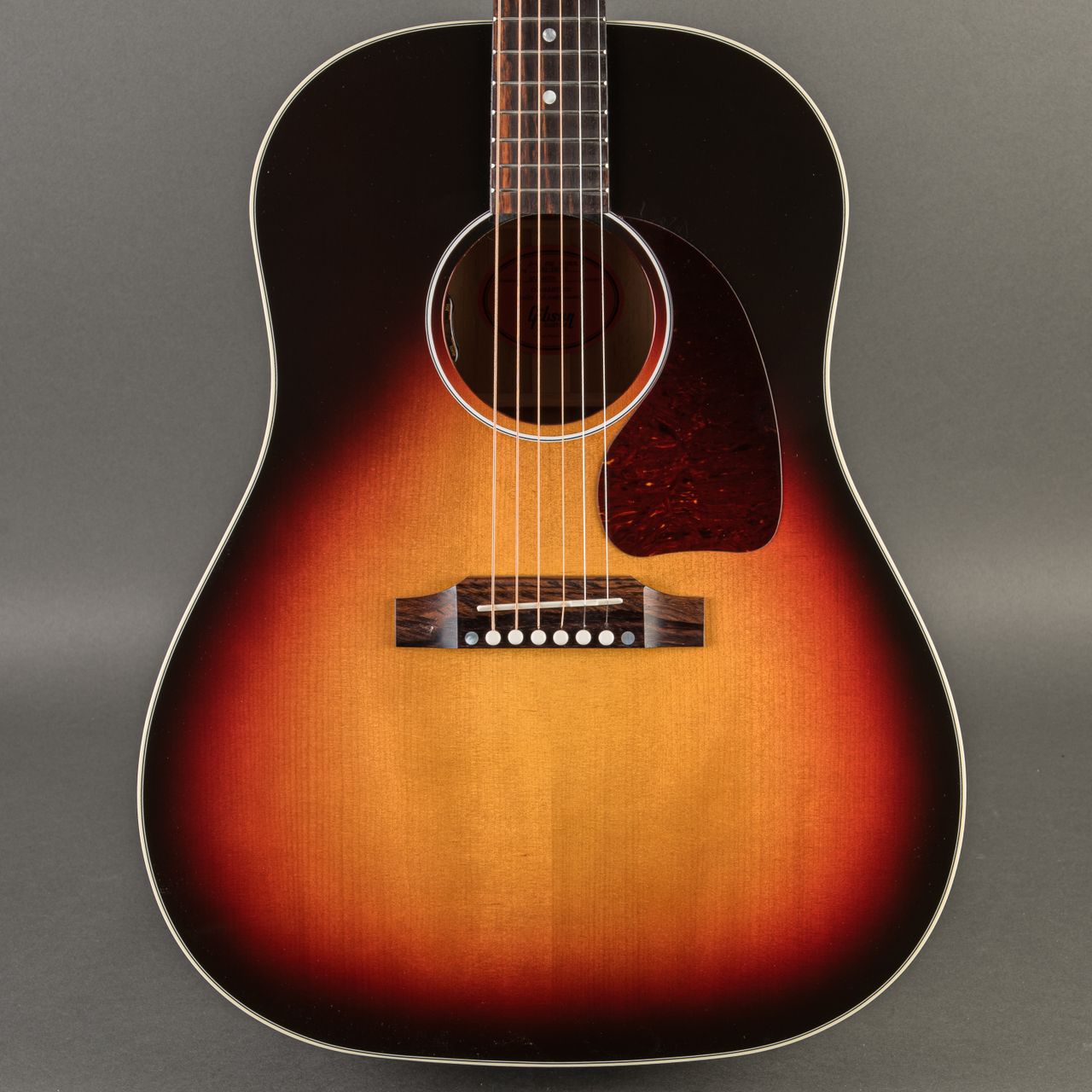 Gibson J-45 Standard Red Spruce 2024, Triburst | Carter Vintage 