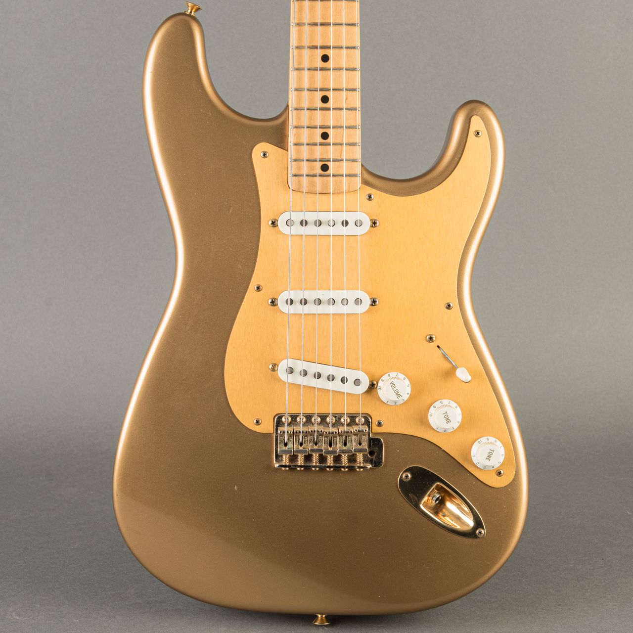 Fender Custom Shop Stratocaster HLE 1989, Gold | Carter Vintage 