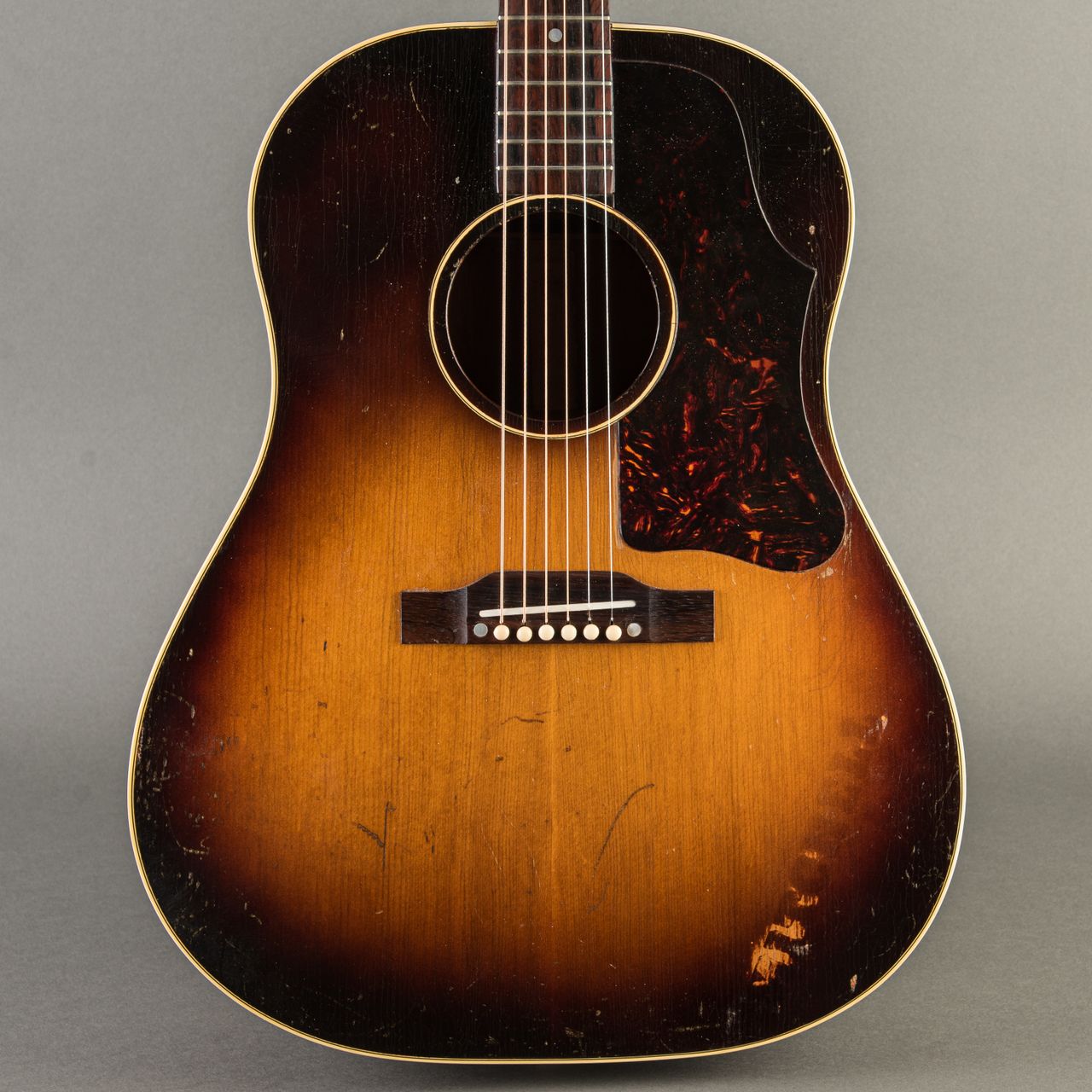 Gibson J-45 1961, Sunburst | Carter Vintage Guitars