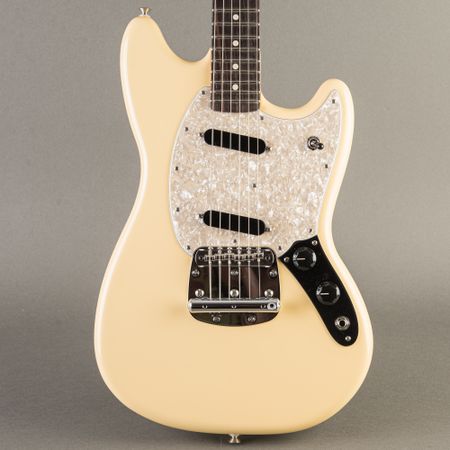 Fender American Performer Mustang 2021, Vintage White