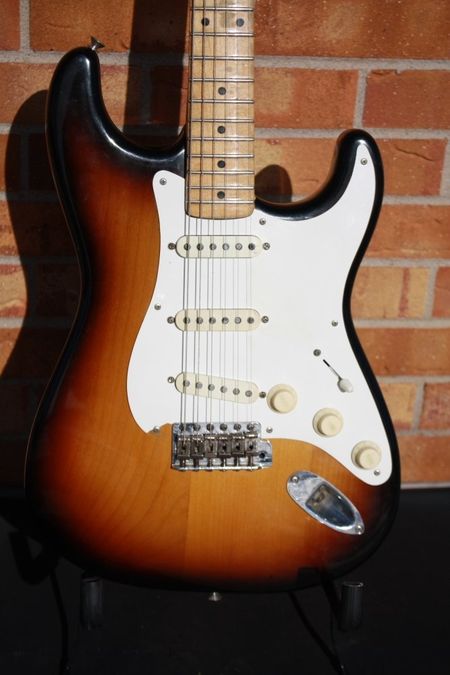 Fender Stratocaster 1957, Sunburst