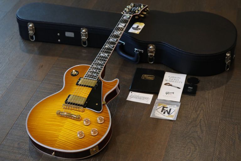 Gibson CS LesPaul 70th Anniversary メダリオン - 器材