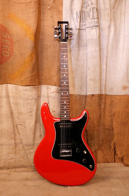 Travis Bean TB-500 1977 Red