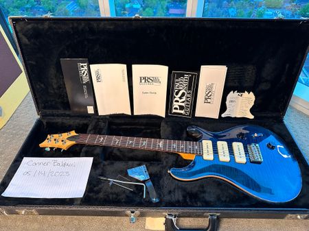 Miniature Guitar Carlos Santana Blue Whale 